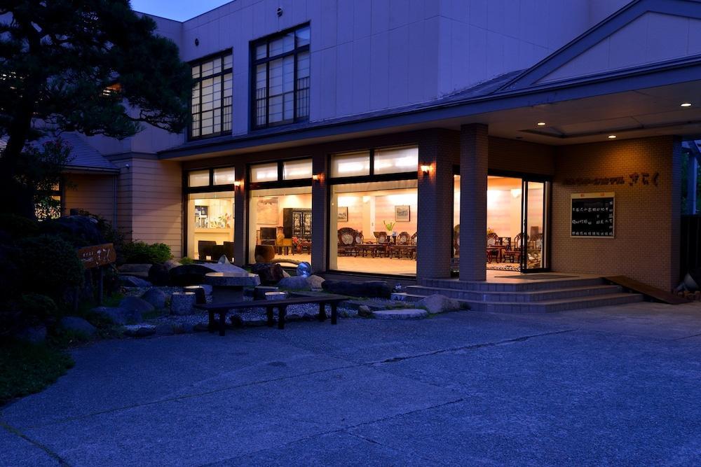 Sado Green Hotel Kiraku Exterior foto
